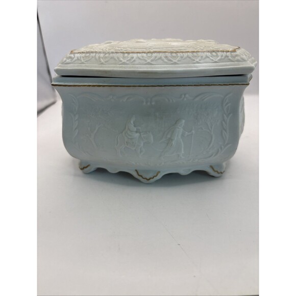 Music Box Lenox Nativity Away in A Manger Red Velvet Interior Japan Vintage - Picture 4 of 10